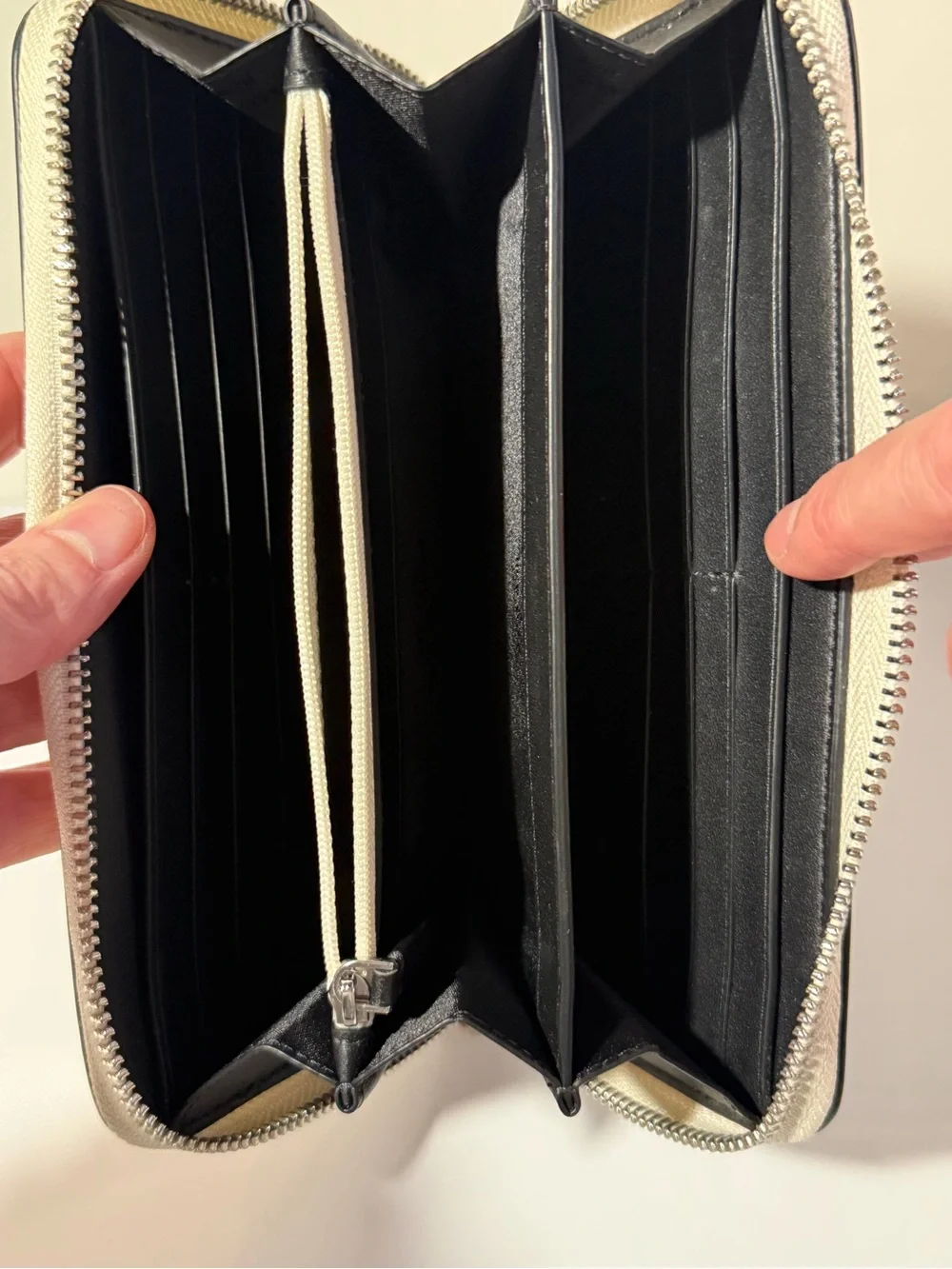 Kate Spade Two-Tone Cream & Light Gray Zip Wallet